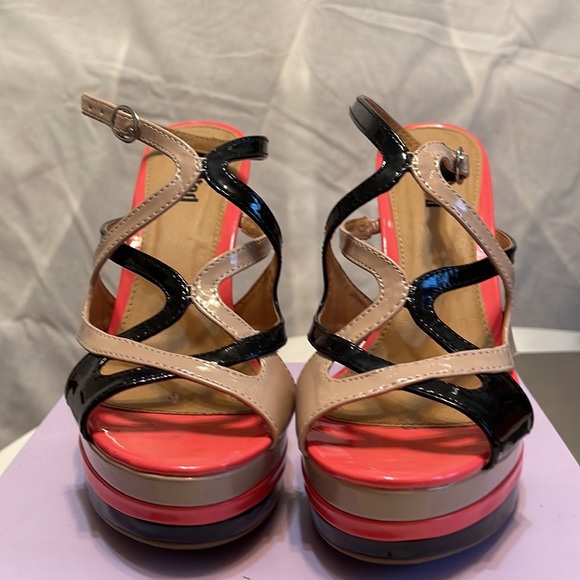 Fancy sandals - Picture 4 of 6